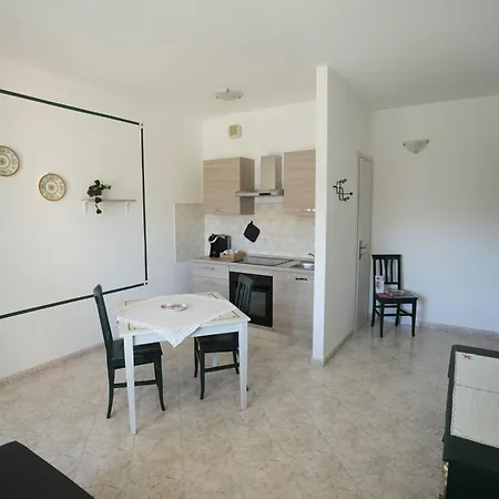 Apartamento Con Balcone In Citta