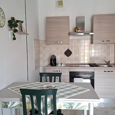 Apartamento Con Balcone In Citta *